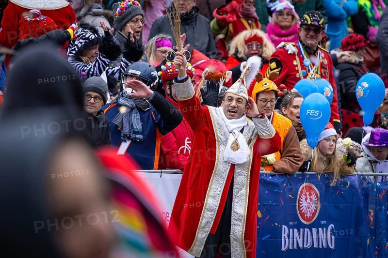 The Frankfurt Shrove Tuesday Parade will take place on 15.02.2026 under the eyes of Lord Mayor Mike Josef across Römerberg, Römerberg, Frankfurt am Main, Hesse, Germany