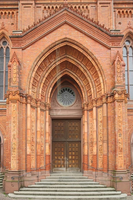 Portal of the neo-Gothic market church, church door, archivolts, Wiesbaden, Taunus, Hesse, Germany