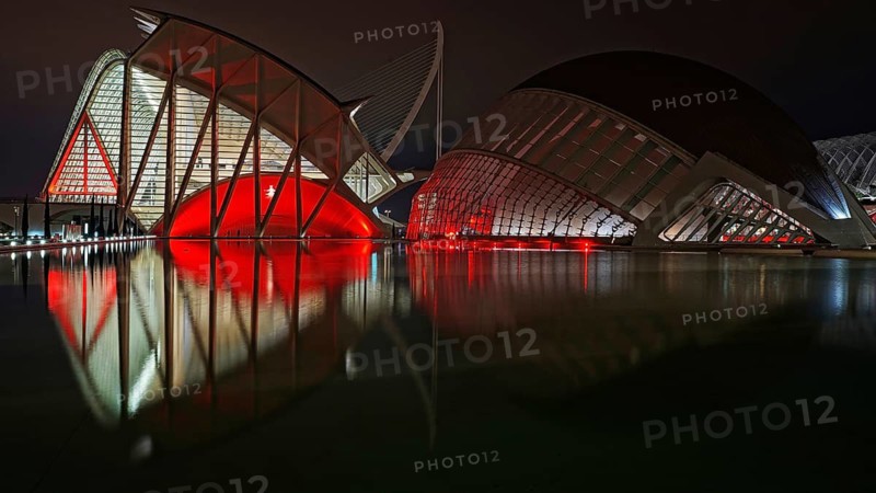 Europe, Spain, Valencia, Ciudad de les Artes y las Siencias, building and park complex, dome cinema, City of Arts and Sciences, Valencis, Spain