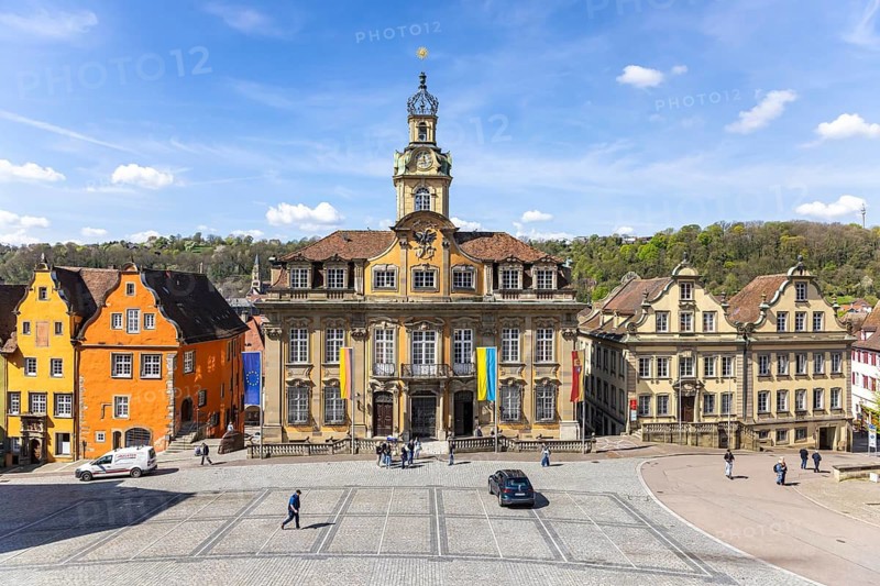 City view of Schwäbisch Hall. Baroque town hall from 1735 on the market square. Schwäbisch Hall, Baden-Württemberg, Germany