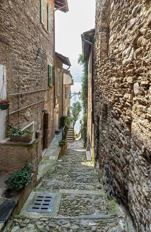 Narrow street, Corenno Plinio, Lake Como, Lago di Como, Italy