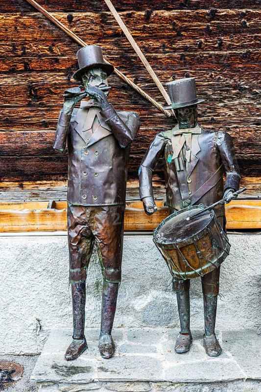 Musicians as copper statues, Saint Luc, Val d'Anniviers, Valais Alps, Canton Valais, Switzerland