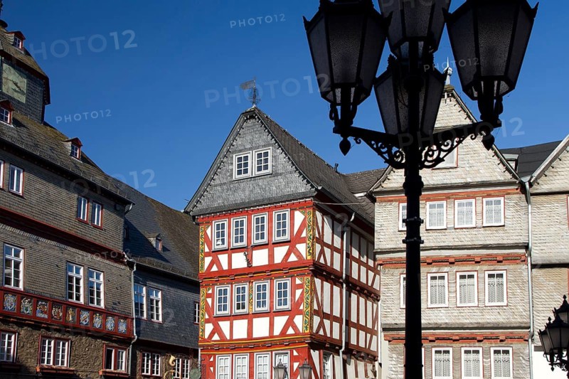 Half-timbered house, half-timbered houses, architecture, blue sky, half-timbering, Herborn, Hesse, town, towns, market square, Federal Republic of Germany