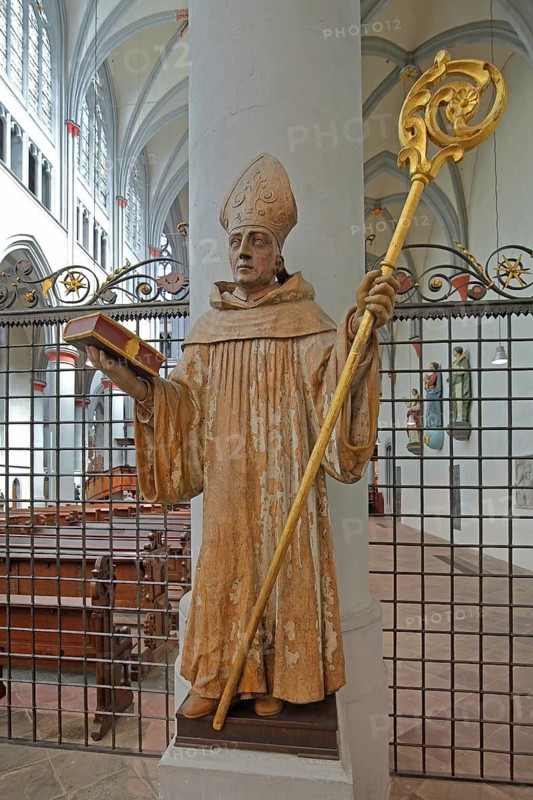 Saint Bernard of Clairvaux with Bible and golden episcopal staff, 17th century wooden sculpture, wood carving, Romanesque Altenberger Cathedral, interior view, Altenberg, Odenthal, Bergisches Land, North Rhine-Westphalia, Germany