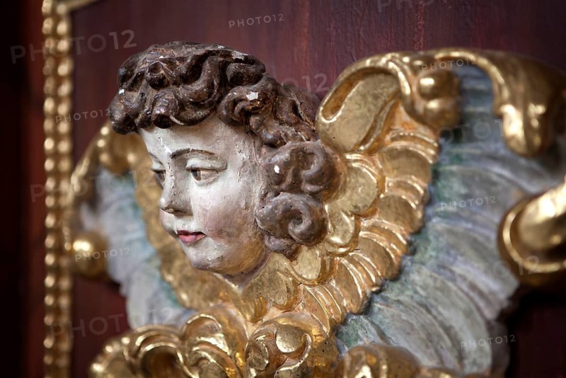 Angel in the abbey church, St. Stephanus and St. Vitus, Abbey Castle Corvey in Hoexter, Weserbergland, North Rhine Westphalia, Germany, Europe, Engelfigur in der Klosterkirche St. Stephanus und St. Vitus, ehemalige Abtei und Schloss Corvey in Höxter, Weserbergland, Nordrhein-Westfalen, Deutschland, Europa