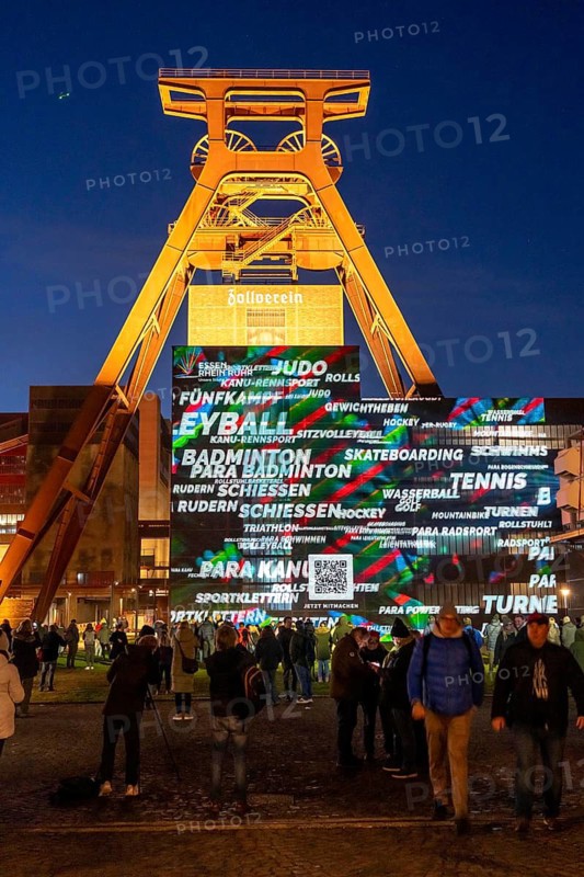 Advertising for participation in the referendum on the Olympic bid of North Rhine-Westphalia, with the Rhine-Ruhr region, Cologne-RheinRuhr, interactive light installations can now be seen at 5 different well-known sights, which are aimed at the citizens of the affected cities and regions to take part in the vote, here the Doppelbock conveyor framework of shaft 12, at the Zollverein colliery in Essen