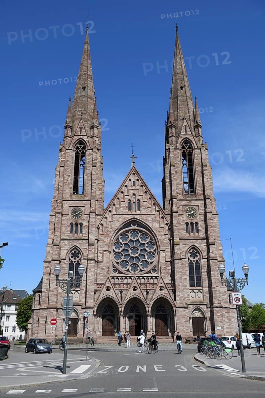 Main portal of the Église Saint-Paull, Calvinist church, Strasbourg, Département Bas-Rhin, Alsace, France