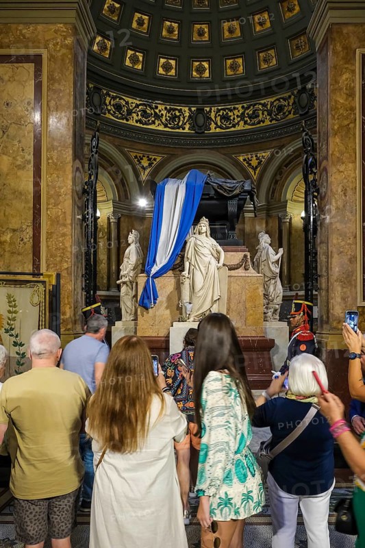 Buenos Aires, Argentina, Many tourists photograph the mausoleum of General José de San Martín in the Catedral Metropolitana de Buenos Aires. José Francisco de San Martín y Matorras was a South American independence fighter. The Catedral Metropolitana Santísima Trinidad de Buenos Aires is the main Catholic church and mother church of the archdiocese