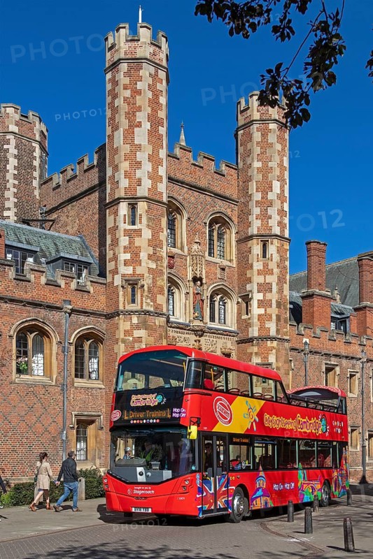 The Great Tor Tor, St John's College, double decker bus, Cambridge, England, Great Britain
