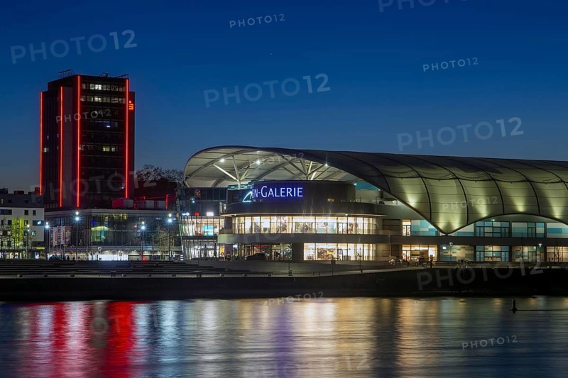 Ludwigshafen skyline with the Rhine Gallery and the Rhine in the foreground