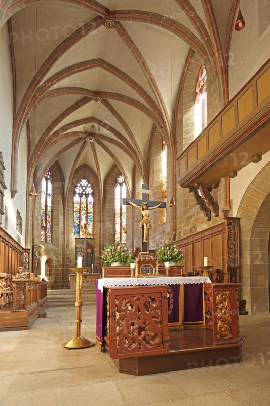 Altar and crucifix, interior view, chancel, collegiate church, Feuchtwangen, Middle Franconia, Franconia, Bavaria, Germany