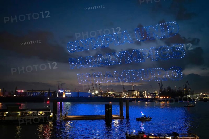 Drone light show over the Elbe as part of the Hamburg Olympic bid on 26.02.2026, Landungsbrücken, Hamburg, Germany