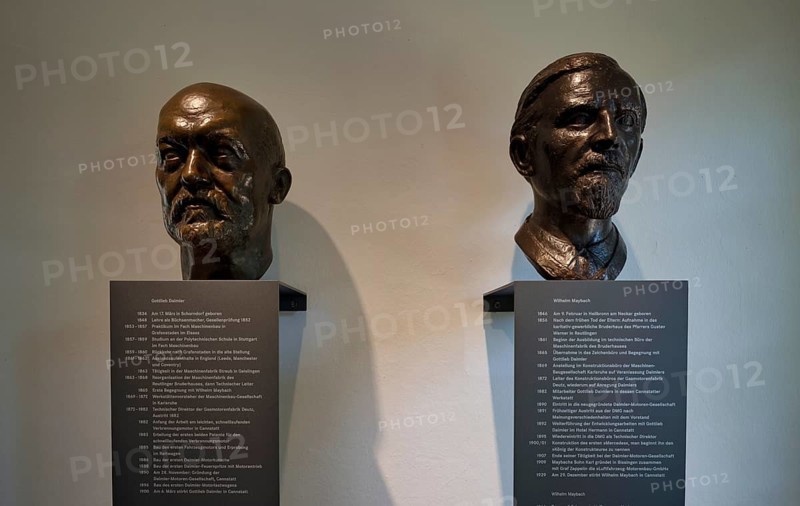 Interior photo, Bust of Gottlieb Daimler and Wilhelm Maybach, Gottlieb Daimler Memorial, Gottlieb Daimler Memorial, Museum, spa garden, Bad Cannstatt, Stuttgart, Baden-Württemberg, Germany