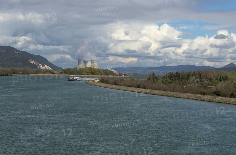 Cruas nuclear power plant on the Rhone, near Montelimar, France