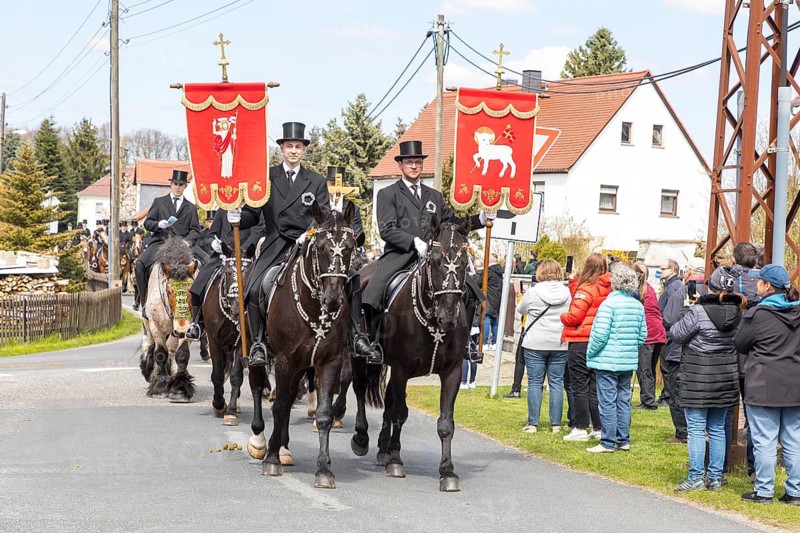 Procession of Easter riders from Nebelschütz riding through Miltitz, Easter Sunday in Upper Lusatia, Saxony, Germany