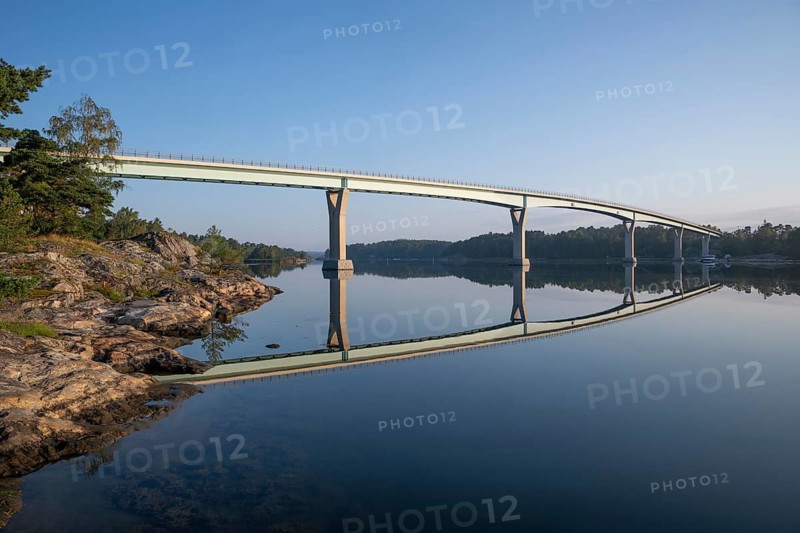 Morning atmosphere, Lövö bridge reflected in the water, Kasnäsintie, Falkö Fjord, Kasnäs, Hitis archipelago, archipelago south of Turku, Finland