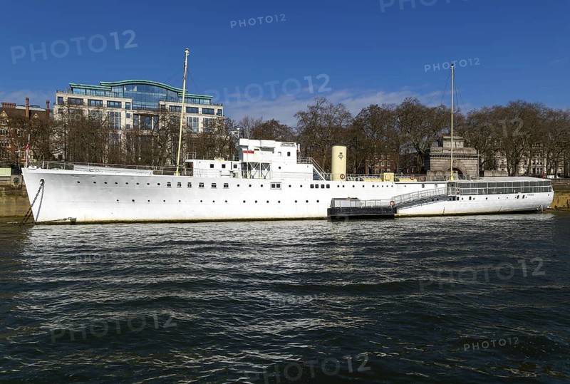 HMS Wellington, Temple Pier, Victoria embankment, London, England, UK built 1934