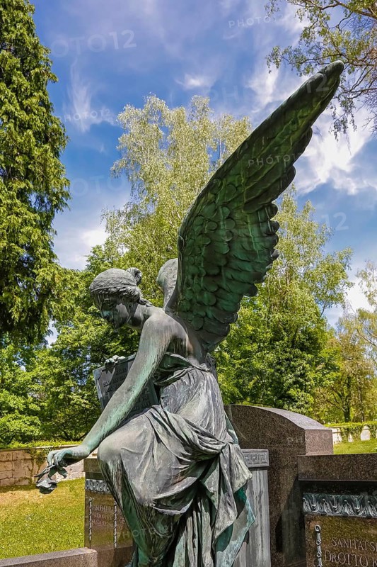 Historic cemetery, Tour, Memorial, Kurz family, Dr Otto Kurz 1864 to 1915, Sculpture of a woman, Angel holding plaque and rose, Gravesite, Pfullingen cemetery, Pfullingen, Baden-Württemberg, Germany