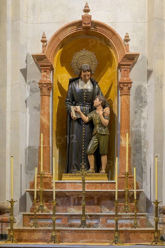 Wooden statue in the Cathedral of the Holy Cross over the sea, Catedral de Santa Cruz sobre las Aguas, Cádiz, Spain