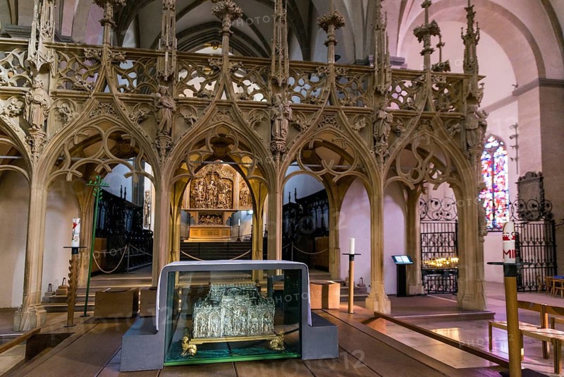 Interior view, St. Stephen's Cathedral, Breisach am Rhein, Kaiserstuhl, Breisgau, Baden-Württemberg, Germany