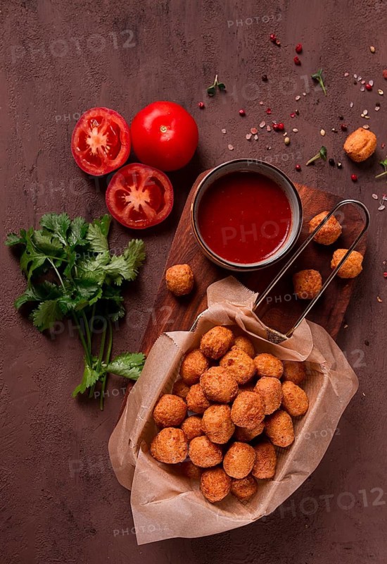Chicken popcorn, deep fried, nuggets, close-up, rustic, no people