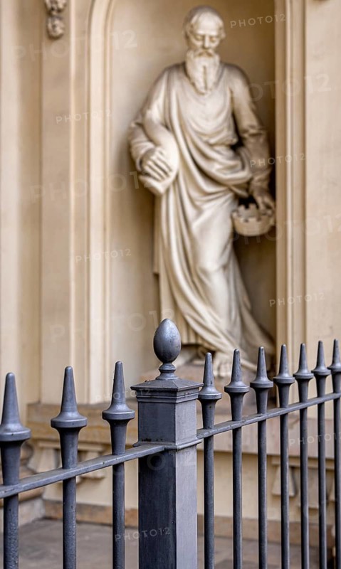 Detailed photo, statues at the French Cathedral on Gendarmenmarkt, Berlin, Germany