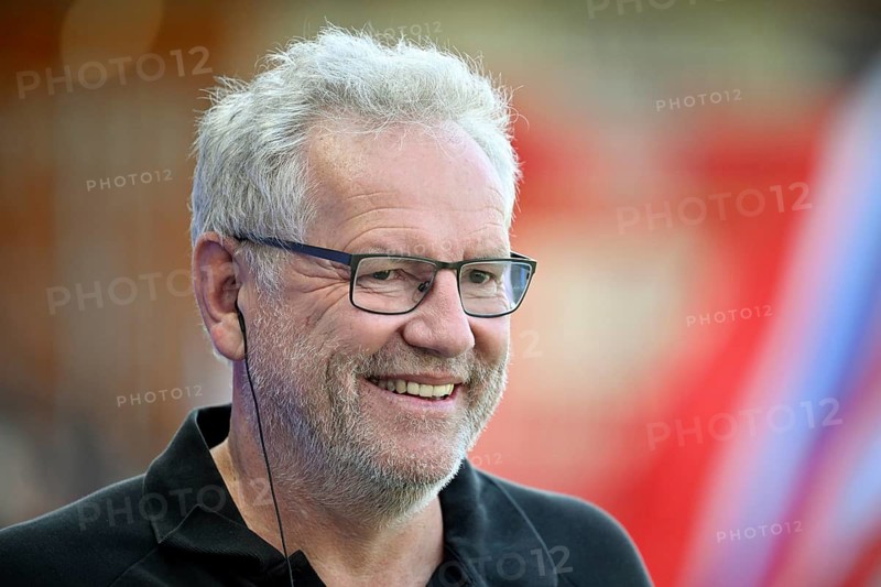 Chief Executive Officer Holger Sanwald 1. FC Heidenheim 1846 FCH Portrait smiling soccer Bundesliga, Voith-Arena, Heidenheim, Baden-Württemberg, Germany