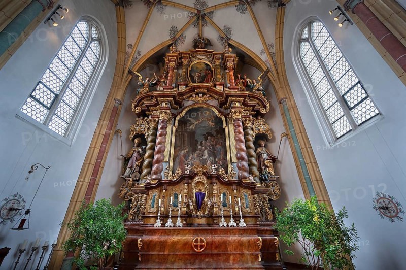 Baroque high altar, around 1676, church of the Assumption of Mary, late Gothic hall church, Erlach district of Simbach am Inn, Lower Bavaria, Germany