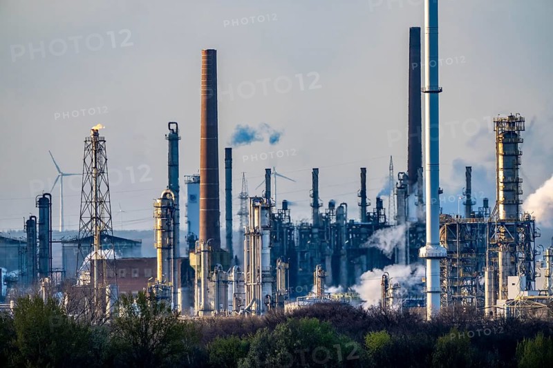 Ruhr Oel GmbH BP Gelsenkirchen, refinery, in Gelsenkirchen-Scholven, production of products from mineral oil, gasoline, diesel, kerosene, North Rhine-Westphalia, Germany