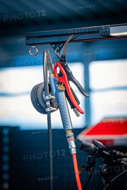 Workshop tool with air hose and compressed air accessories in front of blurred background, Waldbike Manufaktur, bicycle workshop, Calw, district of Calw, Black Forest, Germany