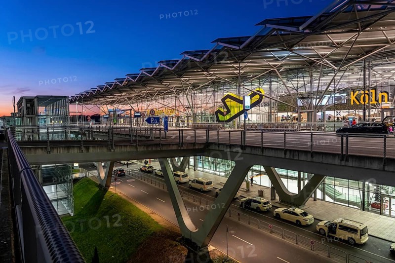 Terminal 2 at Cologne-Bonn Airport, departure level, arrival below, CGN, North Rhine-Westphalia, Germany
