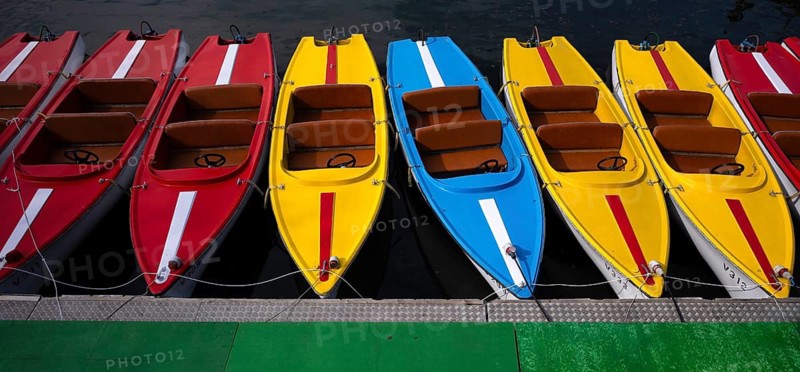 Colorful electric motor boats, electric boats, rental boats, boat rental, boat rental, Bregenz, Vorarlberg, Lake Constance, Austria