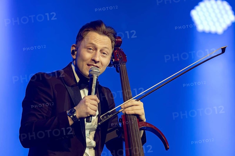 Jodok cello, cellist, Switzerland, classical, film music, pop, World Tour 2026, live, 07.03.2026, Admiralspalast, Berlin, Germany < english> Jodok cello, cellist, Switzerland, classical, film music, pop, World Tour 2026, live, March 7, 2026, Admiralspalast, Berlin, Germany
