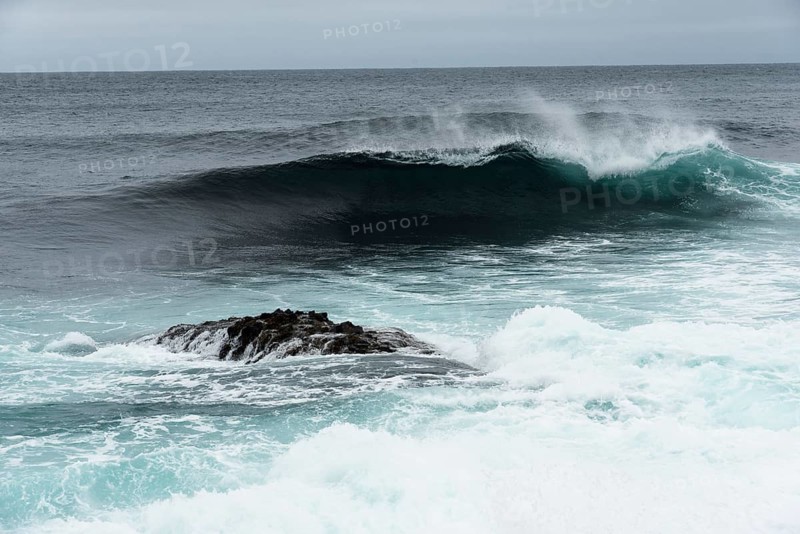 Iceland, Iceland, Europe, Northern Europe, Scandinavia, wave, wave peak, sea, sea spray, turquoise water