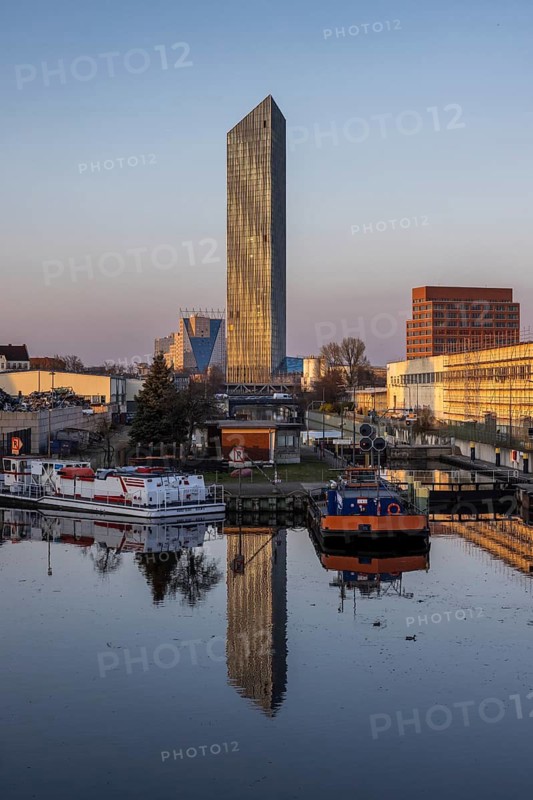 Estrel Tower, the tallest building in Berlin at 176 meters, planned opening as part of the Estrel Hotel at the end of 2026, view from Neukölln Harbour, Neukölln, Berlin, Germany