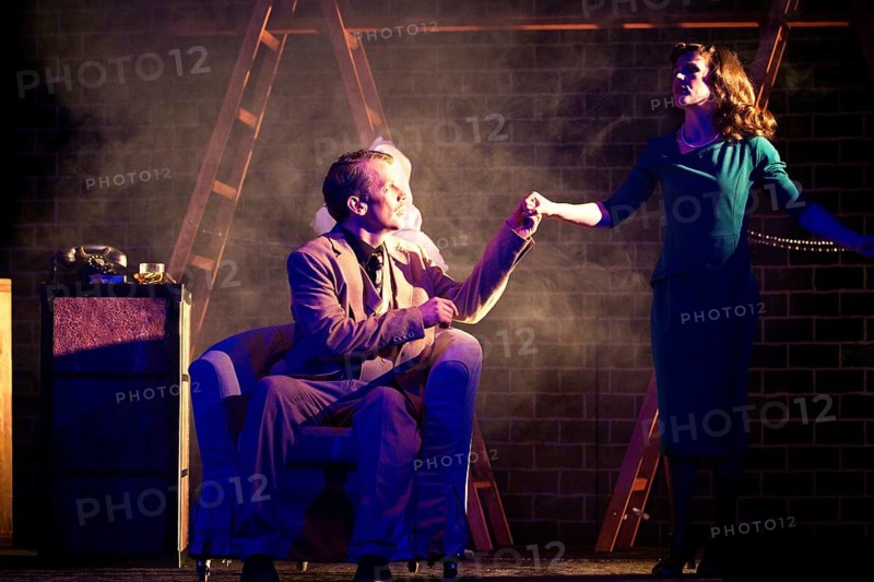 Johannes Kalle shepherd and Mascha Stummer, The 39 Steps, photo sample of the crime comedy on 18.03.2026, premiere at the Berliner Kriminaltheater, Berlin, 02.04.2026
