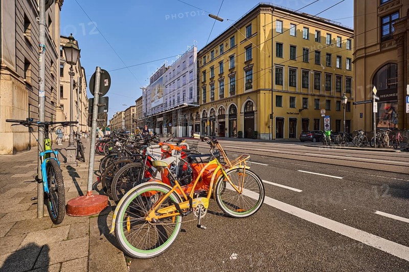 Bicycles, general architecture, buildings, houses, lantern, sidewalk, street, blue sky, cloudless, Maximilianstraße, Munich, state capital, district-free city, Bavaria, Germany