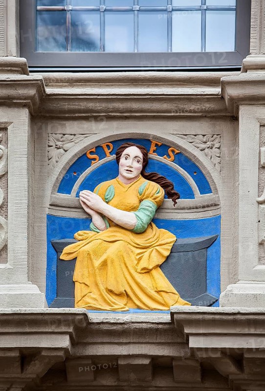 Spes, Latin for Hope, decoration of the facade, Hexenbürgermeisterhaus, Lemgo, North Rhine-Westphalia, Germany