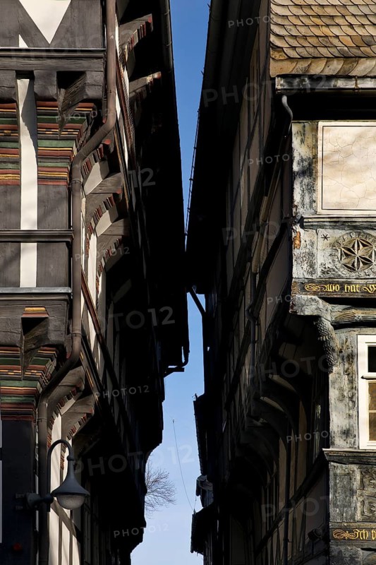 Half-timbered houses standing very close together in the old town, UNESCO World Heritage Site, Goslar, Harz Mountains, Lower Saxony, Germany