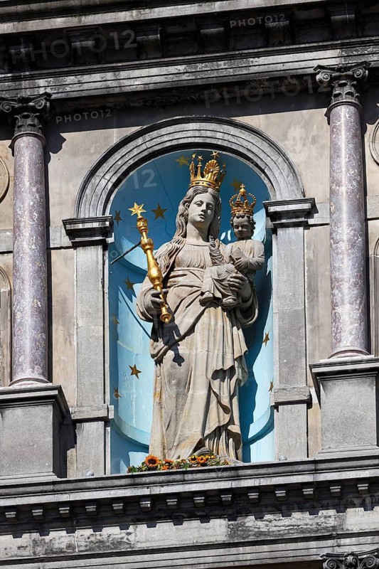 Historic City Hall Stadthuis on the Grote Markt, detailed view, patron saint Mother of God on the façade, UNESCO World Heritage Site, Antwerp, Belgium