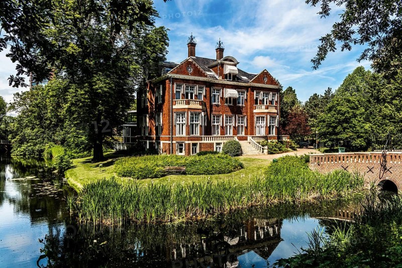 Villa Jamin, built for chocolate manufacturer Jamin, at Parklaan 17 in the Het Scheepvaartkwartier district, Rotterdam, the Netherlands