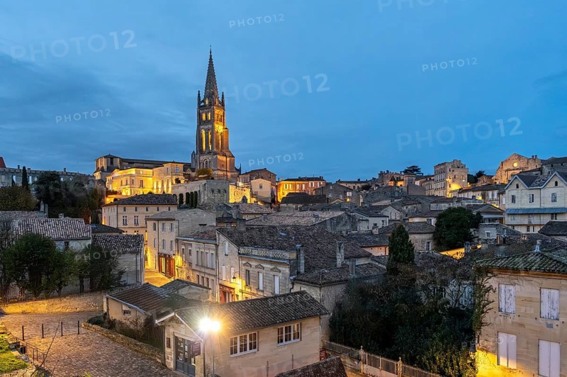 View of old town of Saint-Emilion by night, France