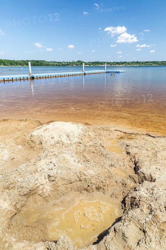 Pontoon jetty at the Dreiweiberner See bathing beach, Lusatian Lakeland, Lohsa, Saxony, Germany