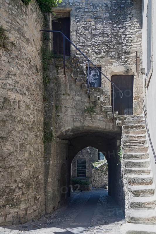 Old town, Vaison-la-Romaine, Vaucluse, Provence-Alpes-Cote d'Azur, South of France, France