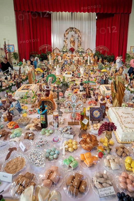 Gretna, Louisiana USA - 18 March 2025 - The St. Joseph Day altar at St. Joseph Catholic Church. Catholics in the New Orleans area celebrate St. Joseph Day, March 19, by building elaborate altars of food, figurines, candles, and other items. Sicilian immigrants settled in New Orleans in the late 1800s, bringing the tradition which honors the relief St. Joseph provided during a Sicilian famine
