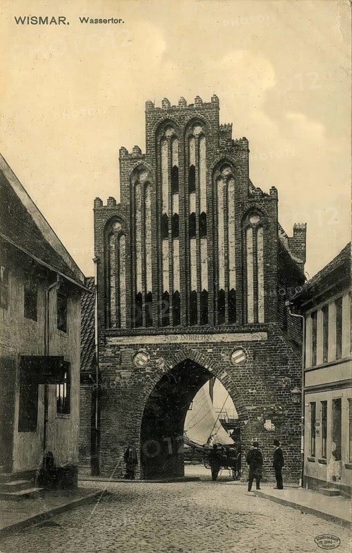Historical postcard, picture postcard, The water gate in Wismar, Mecklenburg-Western Pomerania, Germany, digitally enhanced reproduction of an original from around 1900, picture postcard