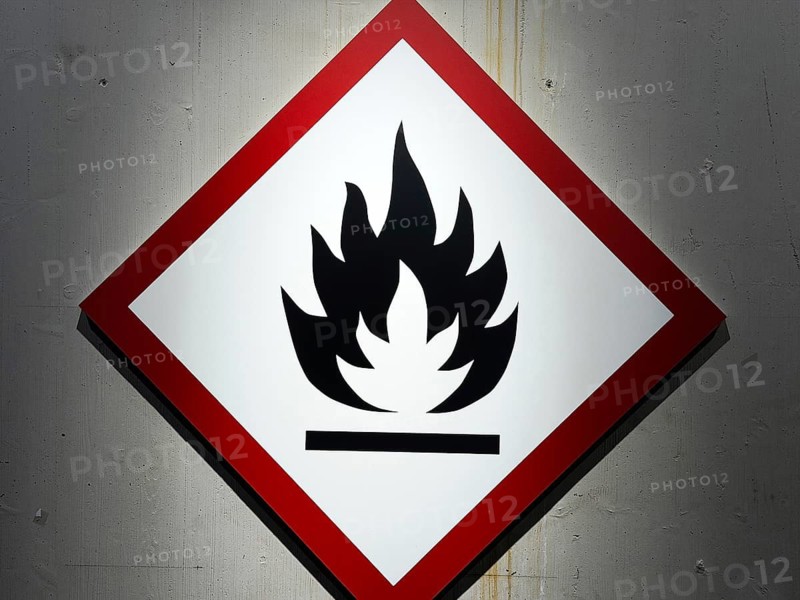 Dangerous Goods Mark Flamme GHS 02, Globally Harmonized System for Classification and Labeling of Chemicals, DASA, Dortmund, Germany
