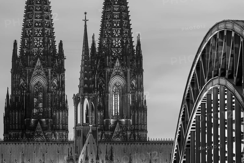Evening atmosphere, Cologne Cathedral illuminated with LED lamps and the Hohenzollern Bridge, Cologne, North Rhine-Westphalia, Germany