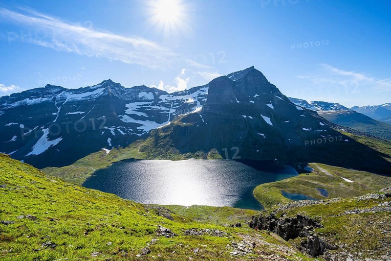 View of mountain landscape and lake Giklingdalsvatnet, Flatvaddalen high valley, Innerdalen side valley, Sunndal, Møre og Romsdal, Vestlandet, Norway
