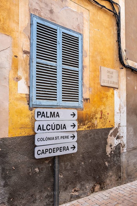Road sign on an urban house wall, Valdemossa, Majorca, Valearen, Spain